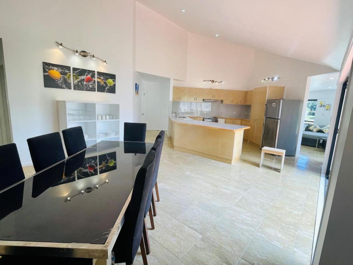 Red Hibiscus Villas راروتونغا المظهر الخارجي الصورة