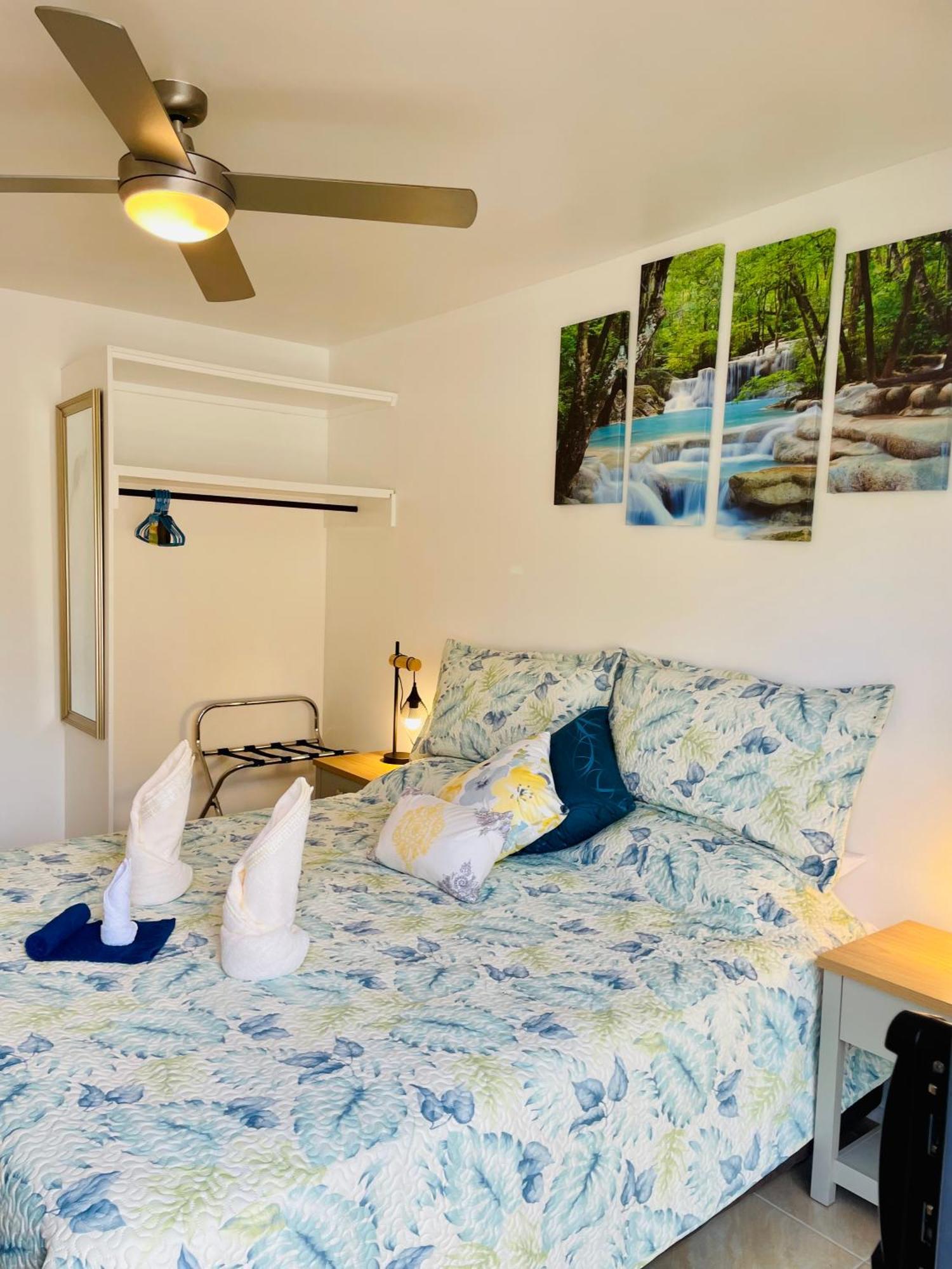 Red Hibiscus Villas راروتونغا المظهر الخارجي الصورة