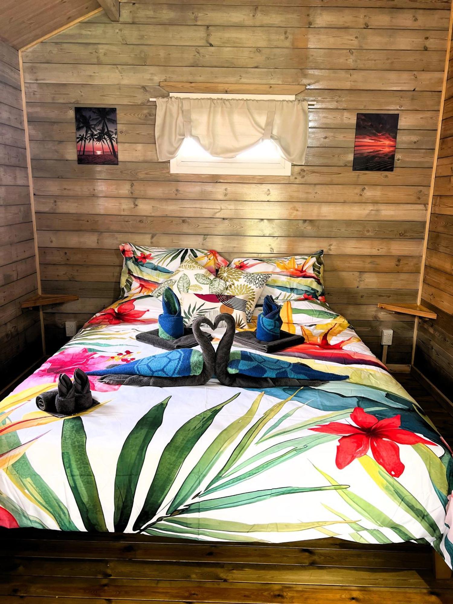 Red Hibiscus Villas راروتونغا المظهر الخارجي الصورة