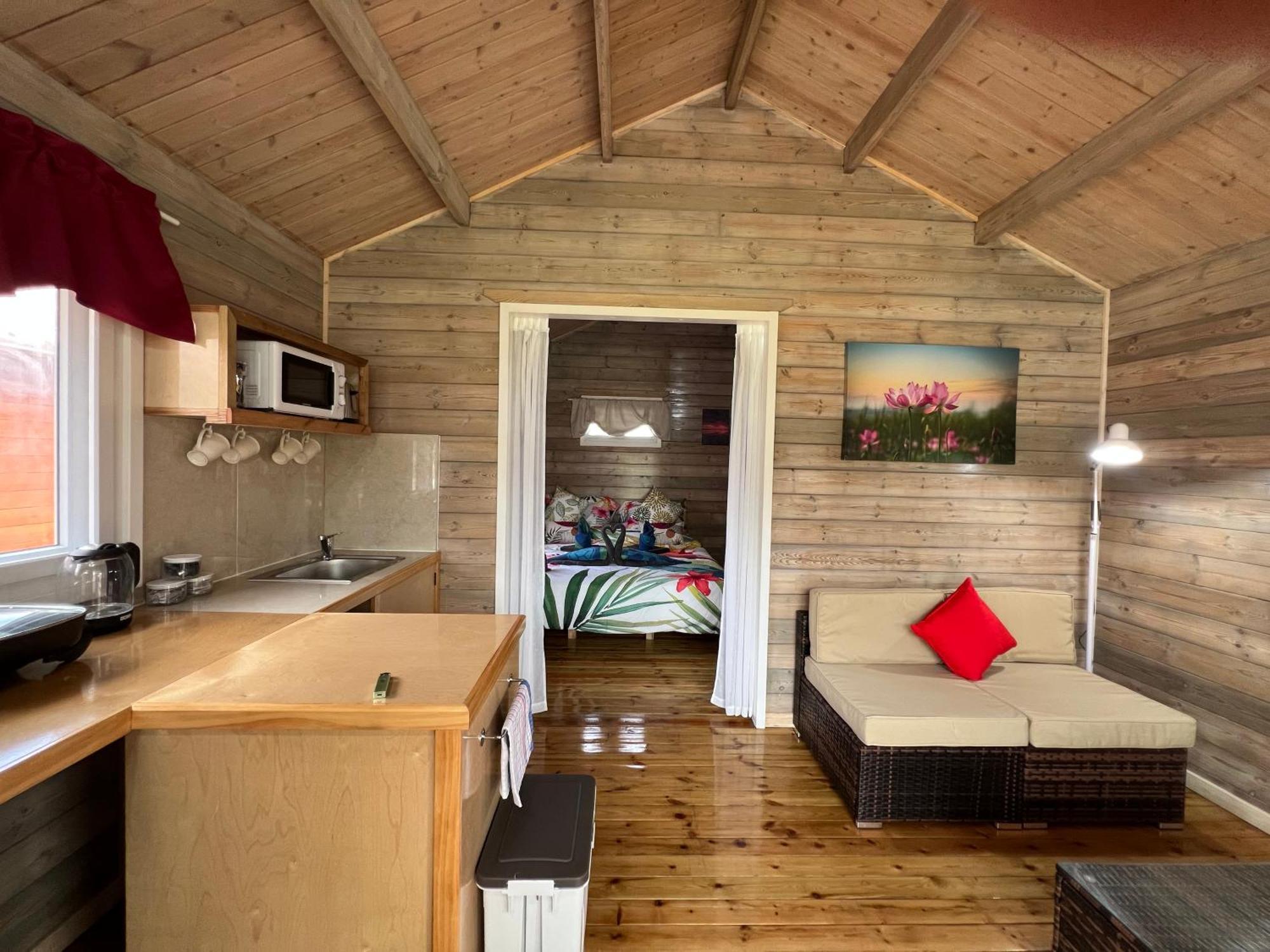 Red Hibiscus Villas راروتونغا المظهر الخارجي الصورة